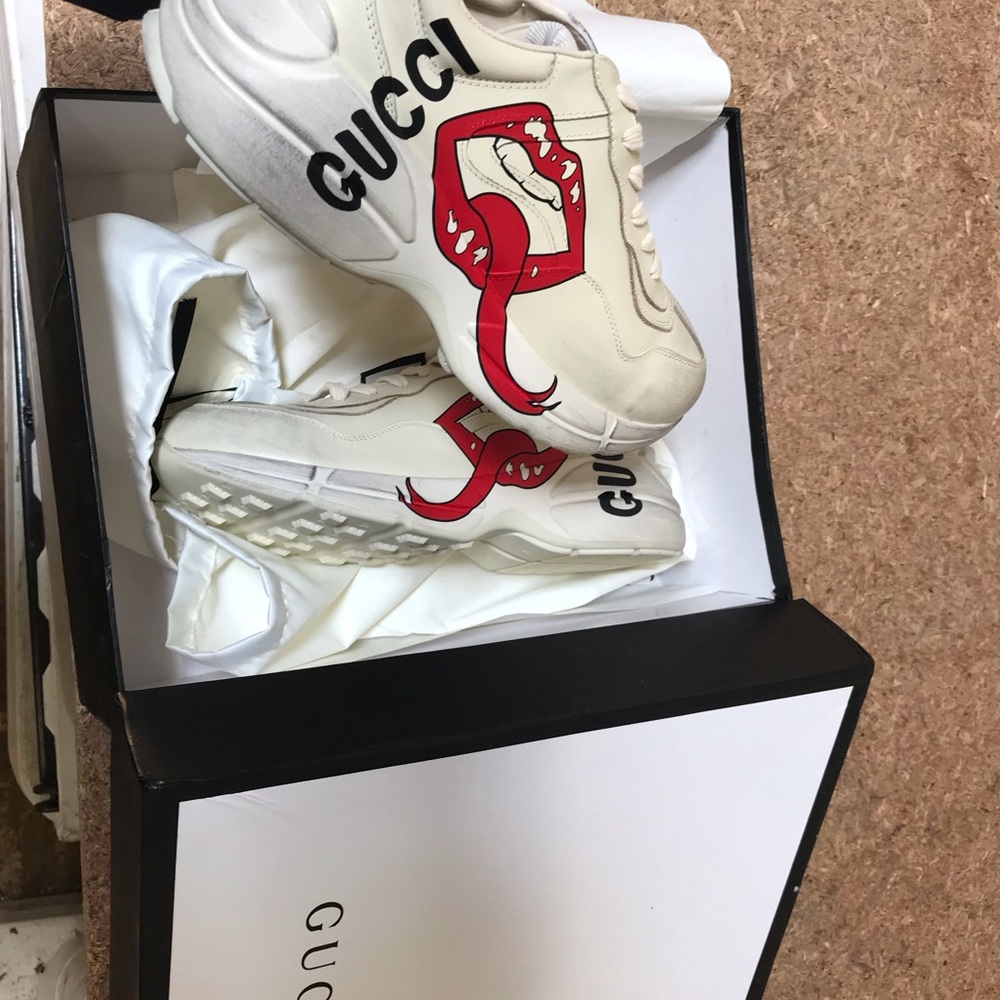 Gucci Rhython sneaker - Picture 2 of 5